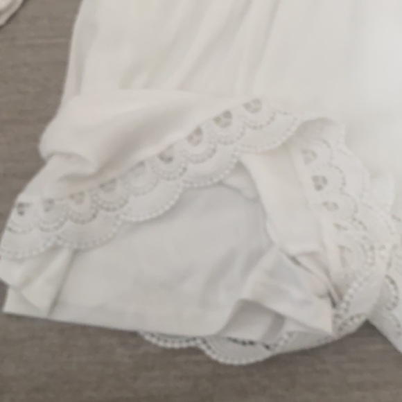 Charlotte Russe white romper Size XS. - Picture 10 of 12